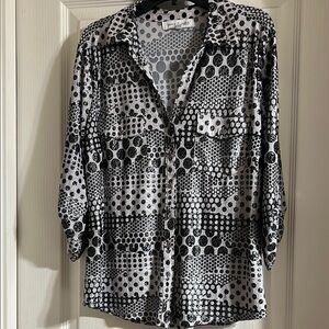 Black and Rose Graphic 3/4 Sleeve Button‎ Down Blouse